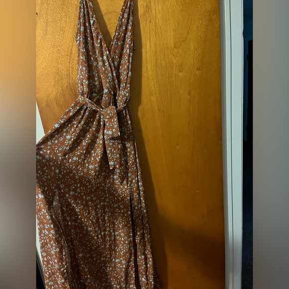 Sundress - Picture 4 of 4